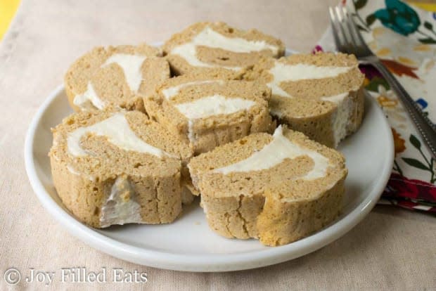 <p><a href="https://joyfilledeats.com/mini-pumpkin-cake-roll/" rel="nofollow noopener" target="_blank" data-ylk="slk:Joy Filled Eats;elm:context_link;itc:0;sec:content-canvas" class="link ">Joy Filled Eats</a></p>