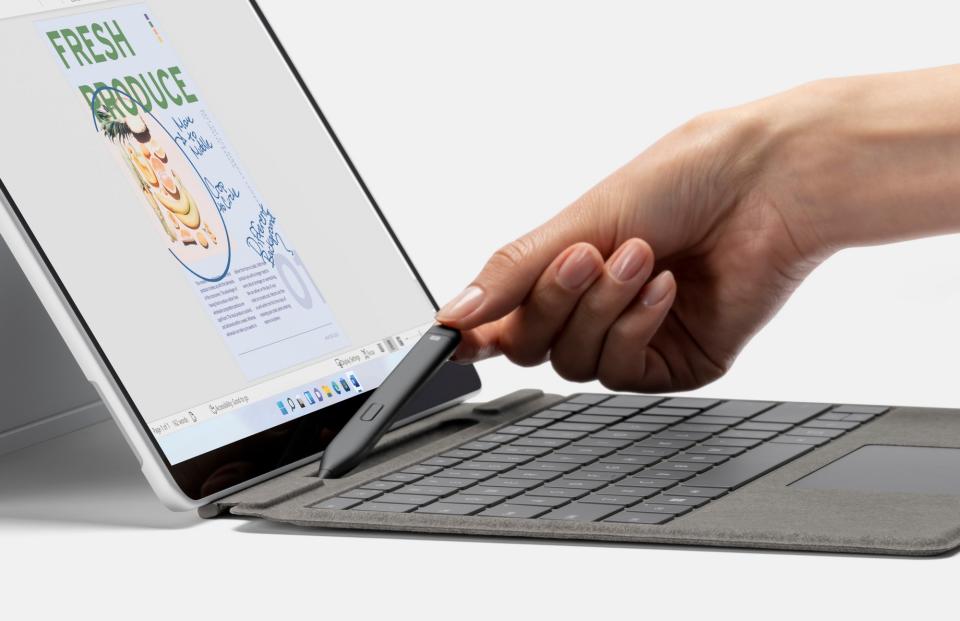 <p>Surface Pro 8</p>
