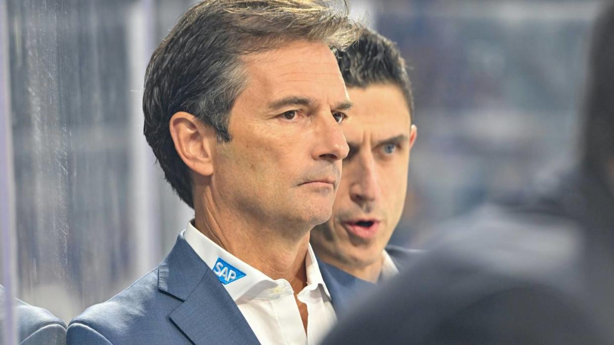 DEL: Eakins bis 2027 Trainer-Manager der Adler