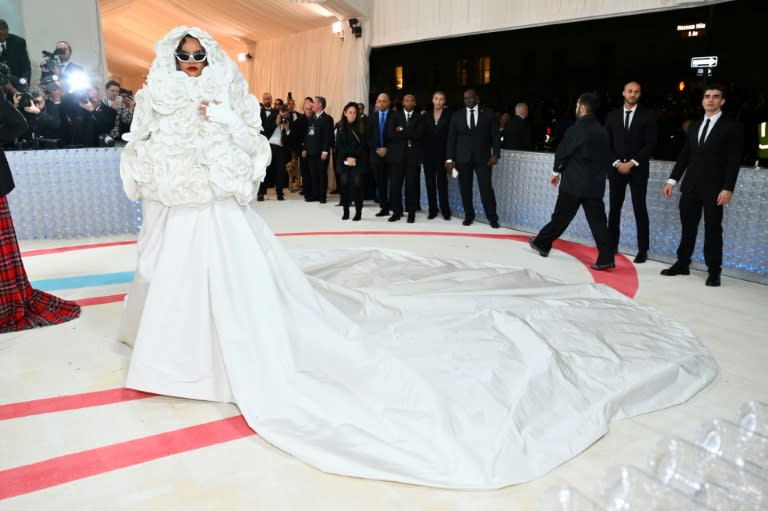 Rihanna made an entrance -- a very late one -- at the Met Gala in 2023 (ANGELA WEISS)