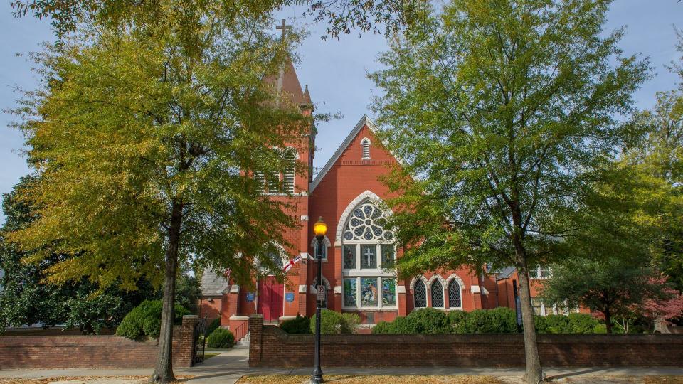 St. Paul's Episcopal Church in Suffolk, Virginia , USA - Image