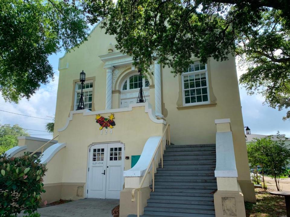 The historic old Biloxi library, in a prime location in downtown, was a restaurant for six years. CB’s Jamaican restaurant is still open on the ground level but another tenant or purpose will be sought for upstairs.