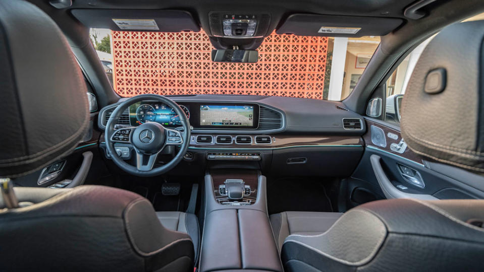 The interior of the 2020 Mercedes-Benz GLE 450.