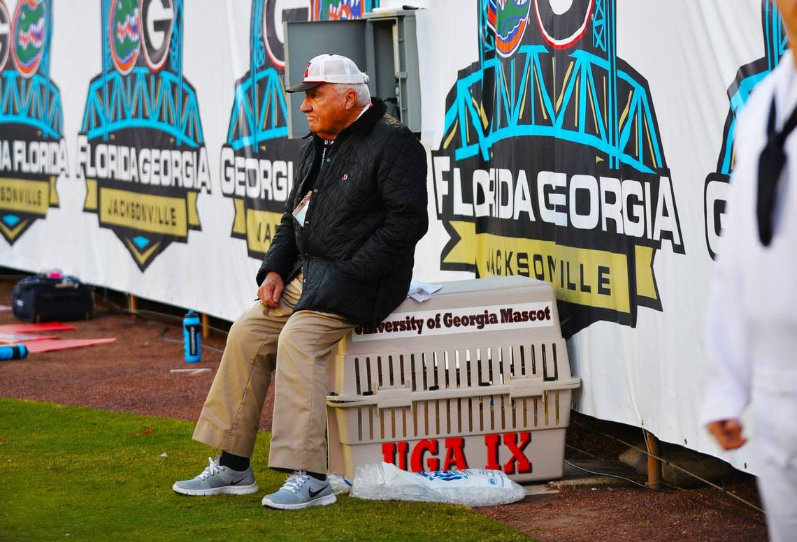 On Nov. 1, 2014, a disappointed Sonny Seiler sat on Uga’s carrier late in a Georgia loss to Florida in Jacksonville.