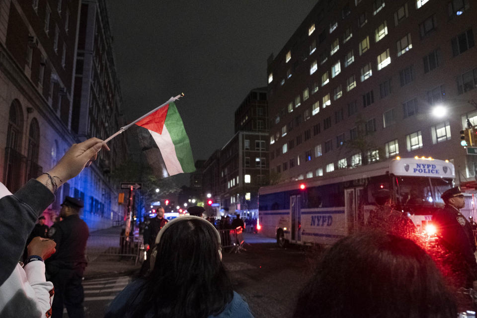 CORRECTS CAPTION TO NYPD ARREST PRO-PALESTINIAN DEMONSTRATORS New York Police Department officers arrest pro-Palestinian demonstrators on 114th Street and Amsterdam Avenue on Tuesday night, April 30, 2024, in New York. The NYPD also stormed Columbia University’s campus after Columbia University President Minouche Shafik called on the department to dismantle encampments and remove individuals from Hamilton Hall. (Seyma Bayram via AP)