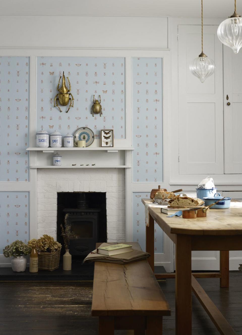 Dulux Colour of the Year inspiration: Panelled wallpaper