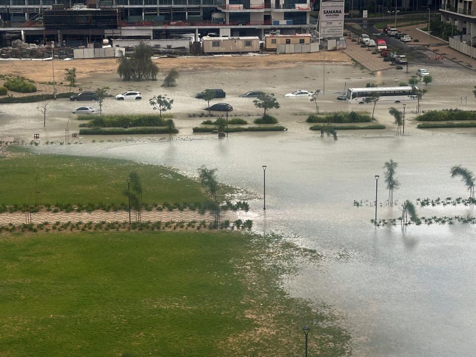 2024年4月16日，阿拉伯聯合大公國杜拜暴雨淹水情況。路透社