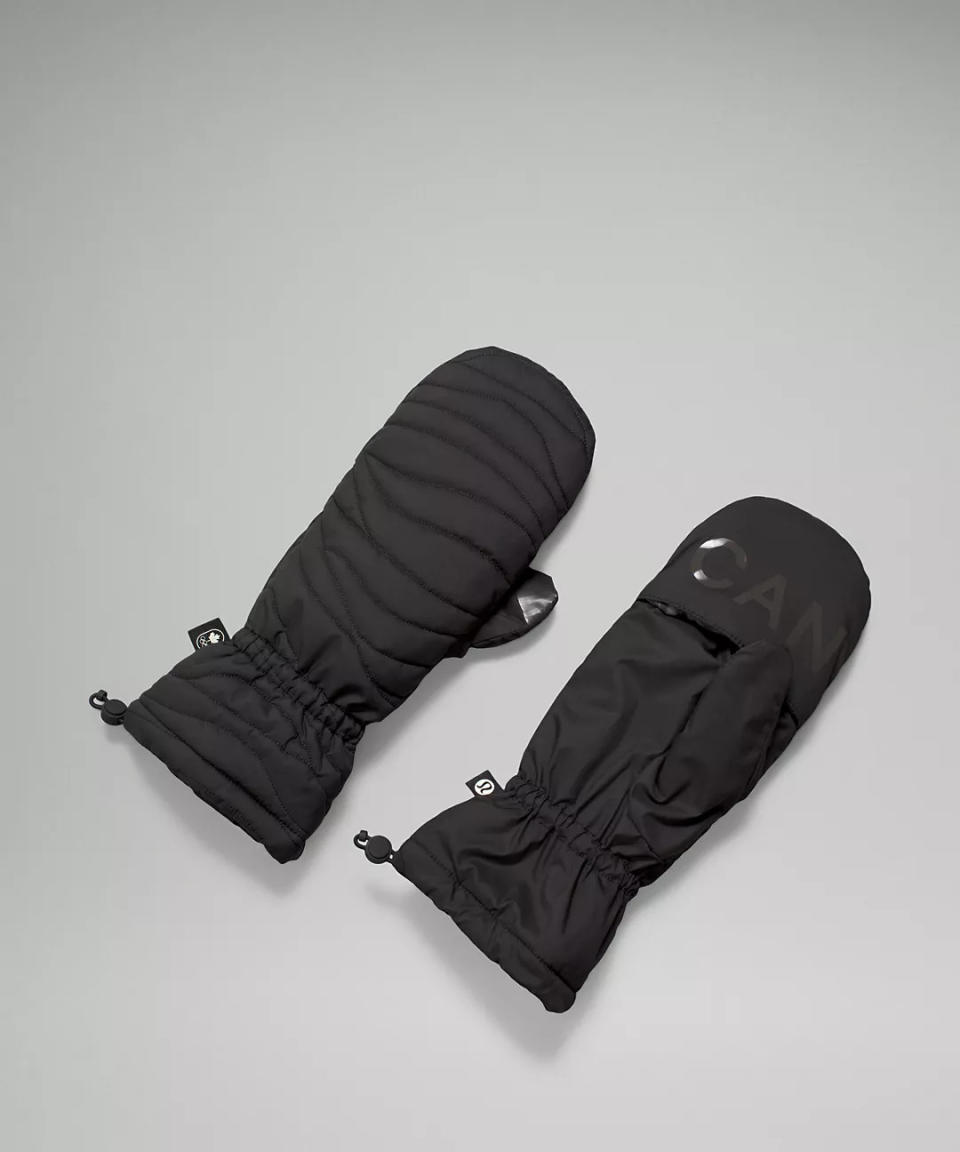 pair of lululemon Team Canada Quilted Mittens in black