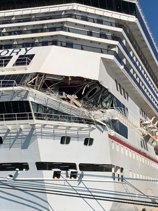 6 Passengers Injured After 2 Carnival Cruise Ships Collide Near Port in  Cozumel, Mexico