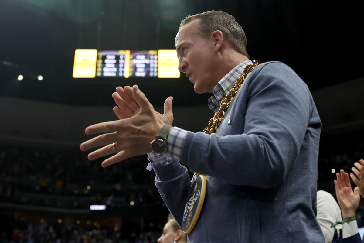 Peyton Manning, Sean Payton and Russell Wilson attended the Nuggets' title  game