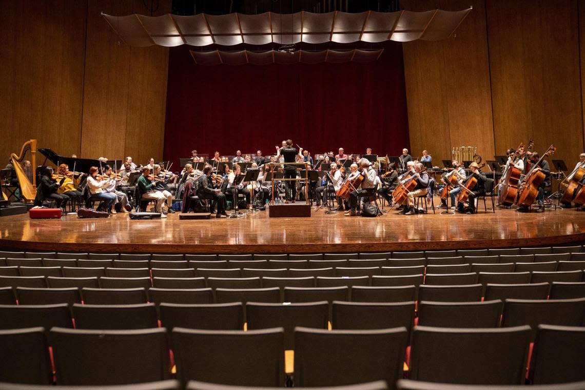 New conductor Melisse Brunet will lead the Lexington Philharmonic in its first full-orchestra performance of the season on Saturday at the Singletary Center.