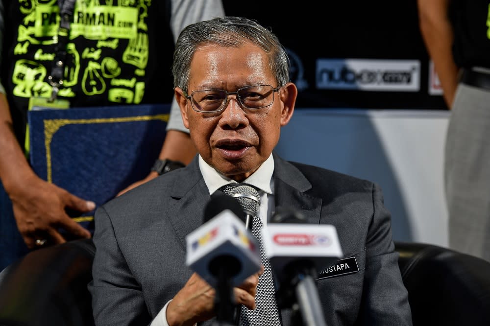 Minister in the Prime Minister’s Department Datuk Seri Mustapa Mohamed said representatives from both countries will hold discussions soon to determine the compensation amount. ― Bernama pic