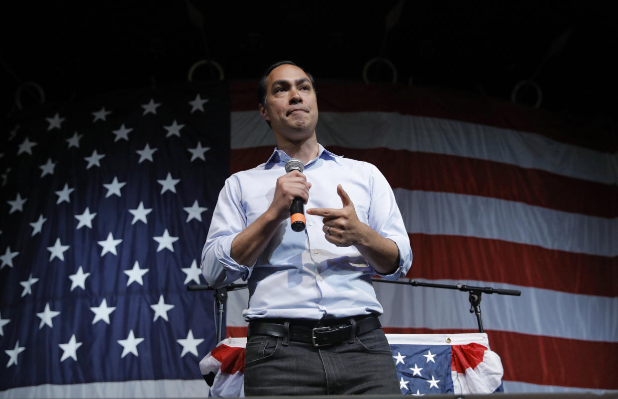 Former Housing and Urban Development Secretary and Democratic presidential candidate Julian Castro speaks at the Iowa Democratic Wing Ding at the Surf Ballroom, Friday, Aug. 9, 2019, in Clear Lake, Iowa. (Photo: ASSOCIATED PRESS)