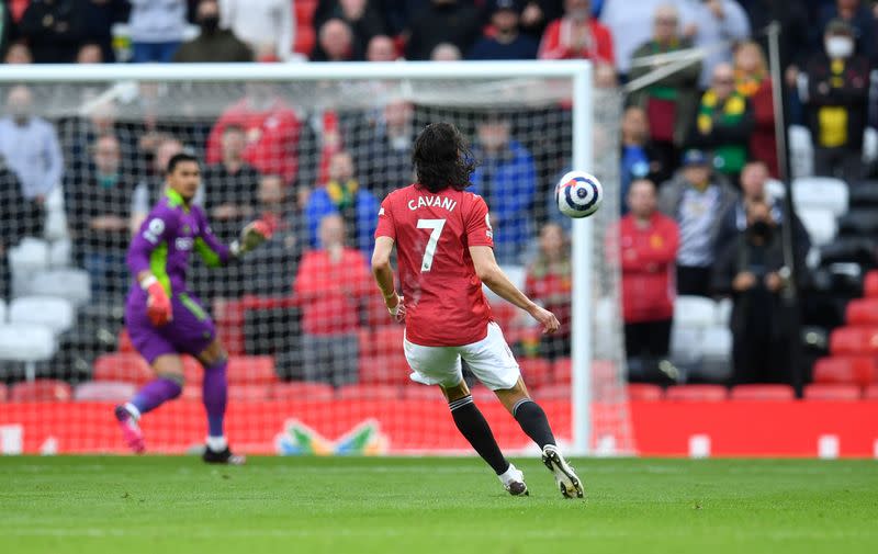 Premier League - Manchester United v Fulham