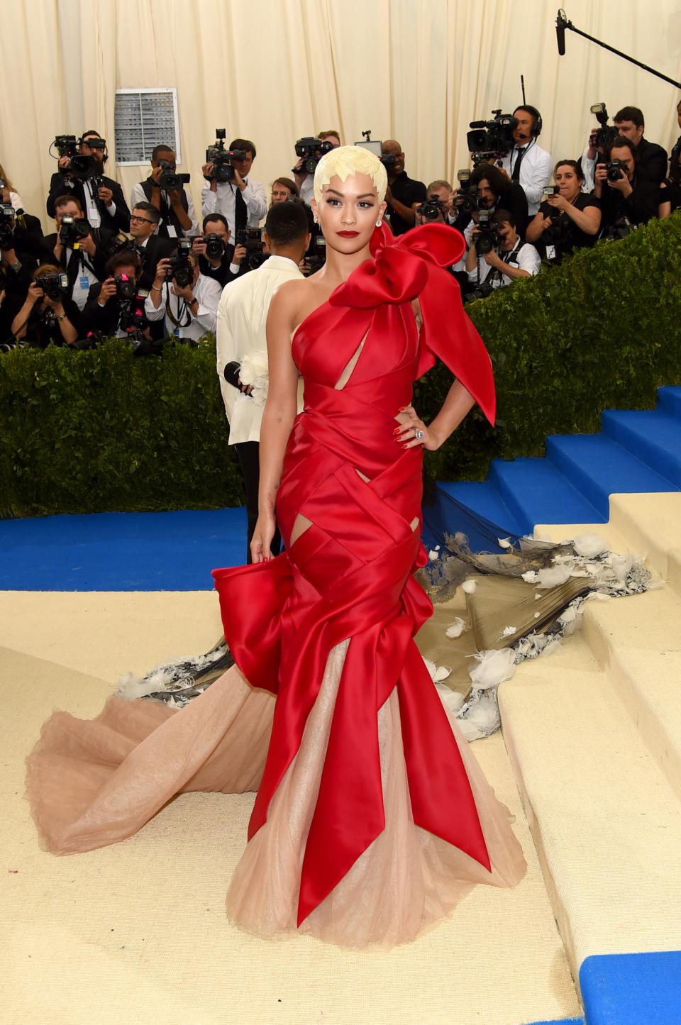 <h1 class="title">Rita Ora in custom Marchesa and custom Casadei shoes</h1><cite class="credit">Photo: Getty Images</cite>