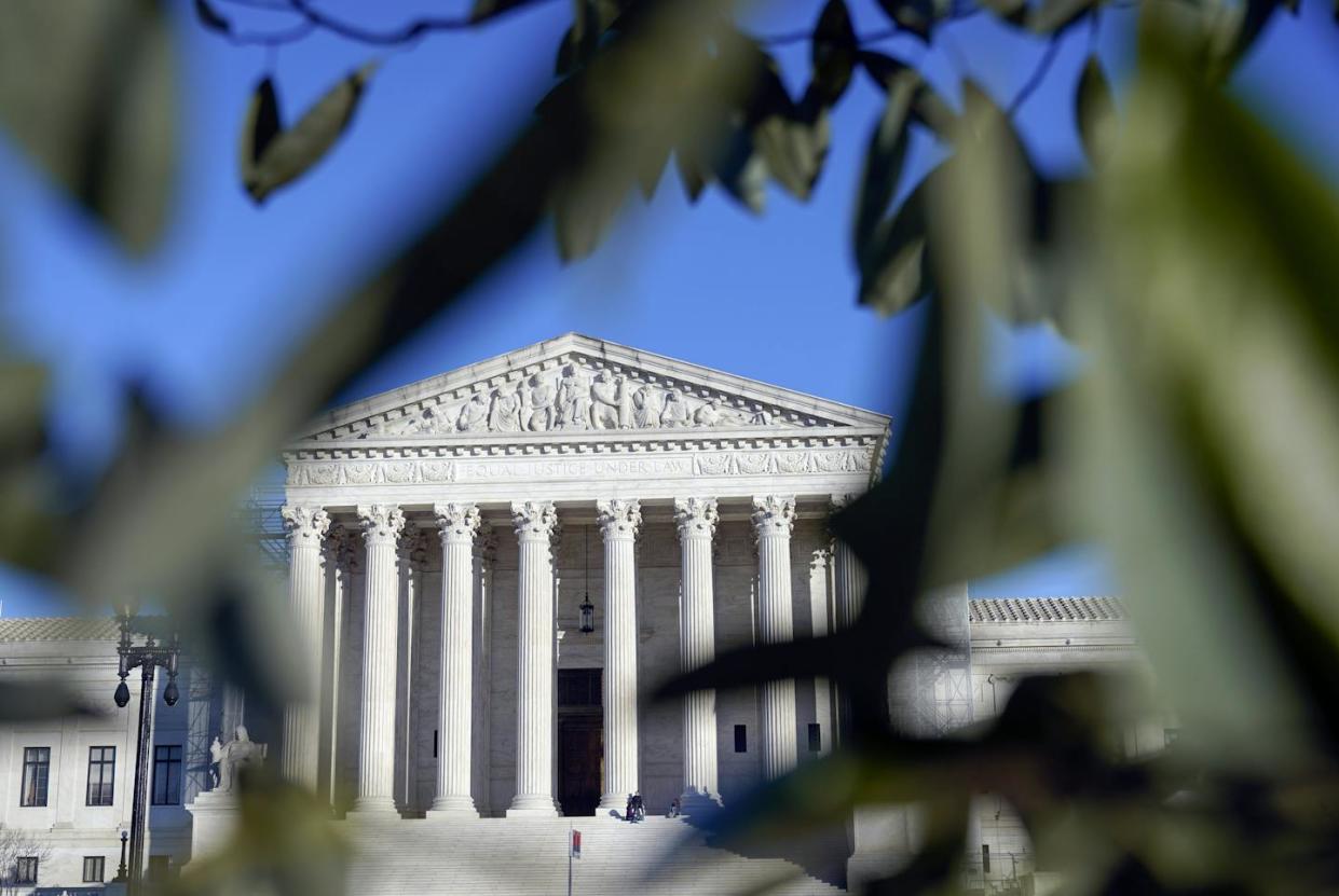 The U.S Supreme Court will decide whether former President Donald Trump can be kept off the 2024 presidential ballot. <a href="https://newsroom.ap.org/detail/Election2024TrumpColoradoInsurrectionAmendment/4df6455230514c2b8f930927d90862af/photo?Query=Trump%20colorado%20ballot&mediaType=photo&sortBy=arrivaldatetime:desc&dateRange=Anytime&totalCount=268&currentItemNo=4" rel="nofollow noopener" target="_blank" data-ylk="slk:AP Photo/Mariam Zuhaib;elm:context_link;itc:0;sec:content-canvas" class="link ">AP Photo/Mariam Zuhaib</a>