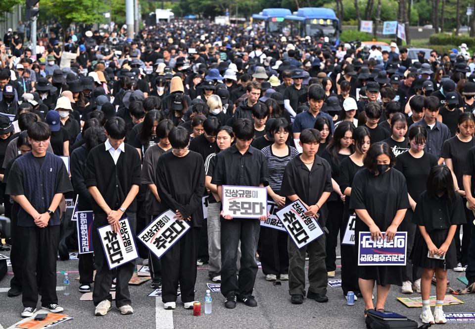 Hay una alta tasa de suicidios en Corea, principalmente personas jóvenes. (Photo by JUNG YEON-JE/AFP via Getty Images)