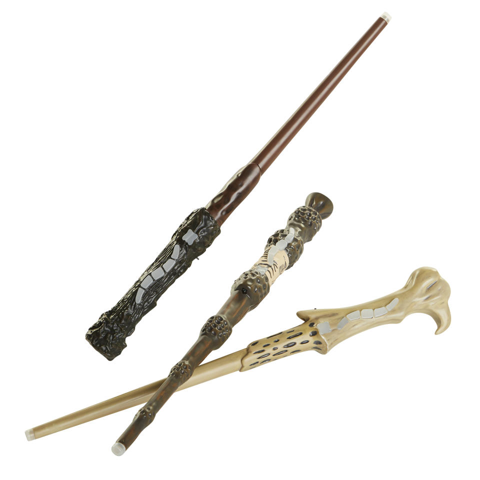 <p>Get your wizard training in with these sound- and light-enabled wands, which come with 11 incantations that you can practice over and over until you’re a spell-casting master. Choose from wands wielded by Dumbledore, Voldemort, or young Potter himself. (Photo: Jakks) </p>