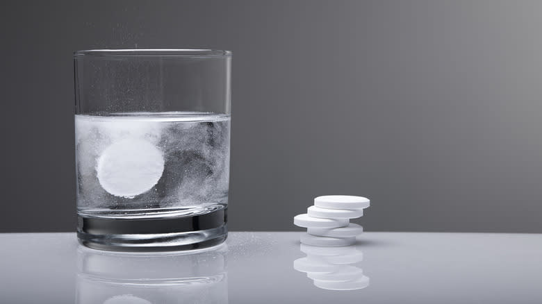 water glass with hydrogen tablets