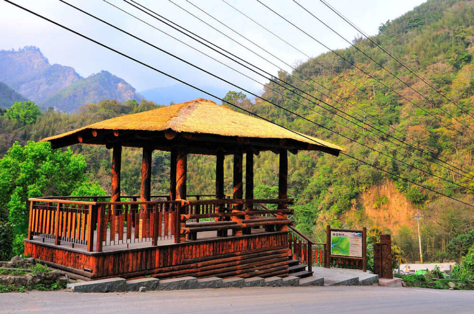 草嶺古道貫穿新北貢寮至宜蘭頭城，是目前僅存的古代道路遺跡。