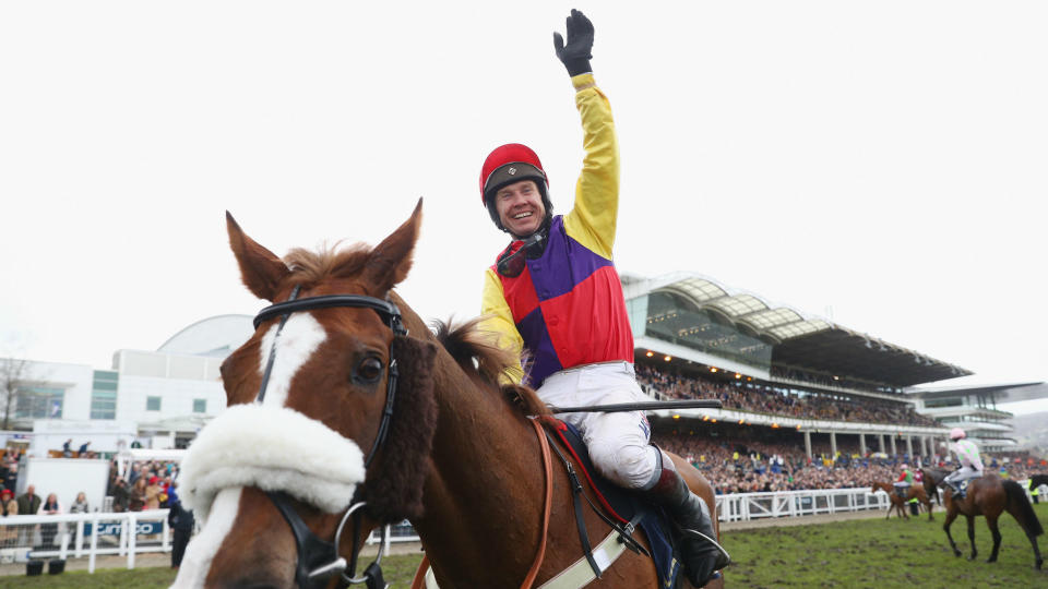 Native River, ridden by Richard Johnson and trained by Colin Tizzard, won the Cheltenham Gold Cup at 5/1.