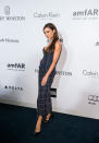 <p>A fave among super slender celebs looking to give the illusion of incredible balance and curves. Victoria Beckham’s been rocking this one for the past 12 years. Wow, so lean-y.</p><p><i>[Photo: Getty Images]</i></p>