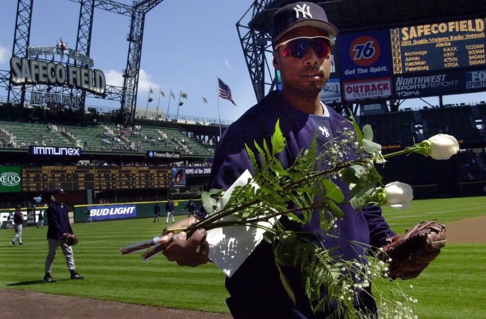 Bernie Williams following his father's death in May 2001.