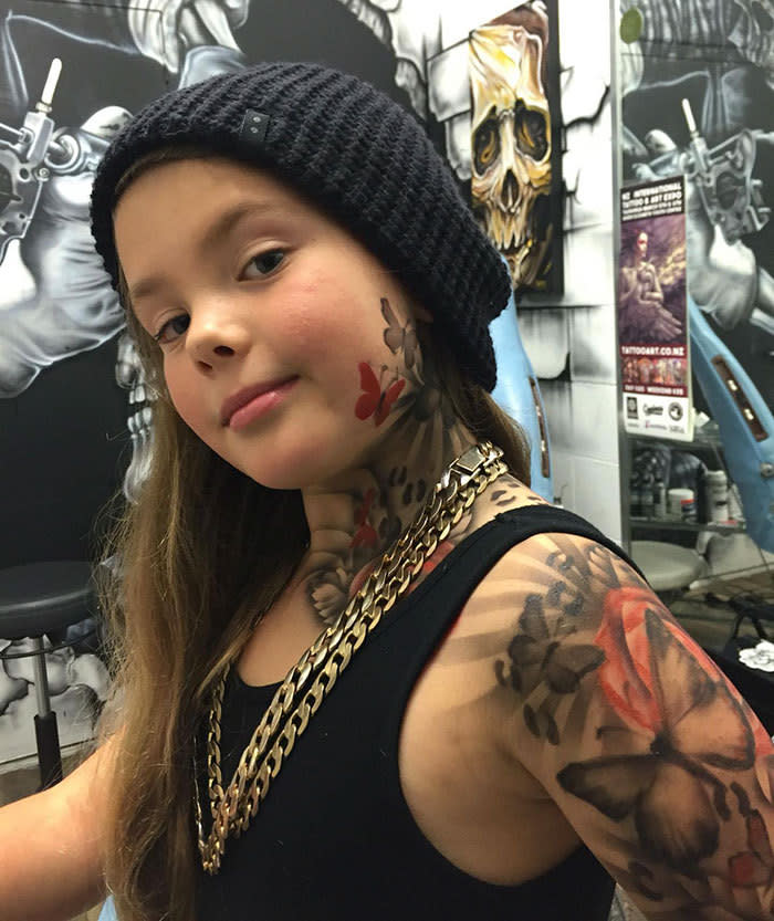 Tattoo artist gives sick kids awesome airbrushed tattoos