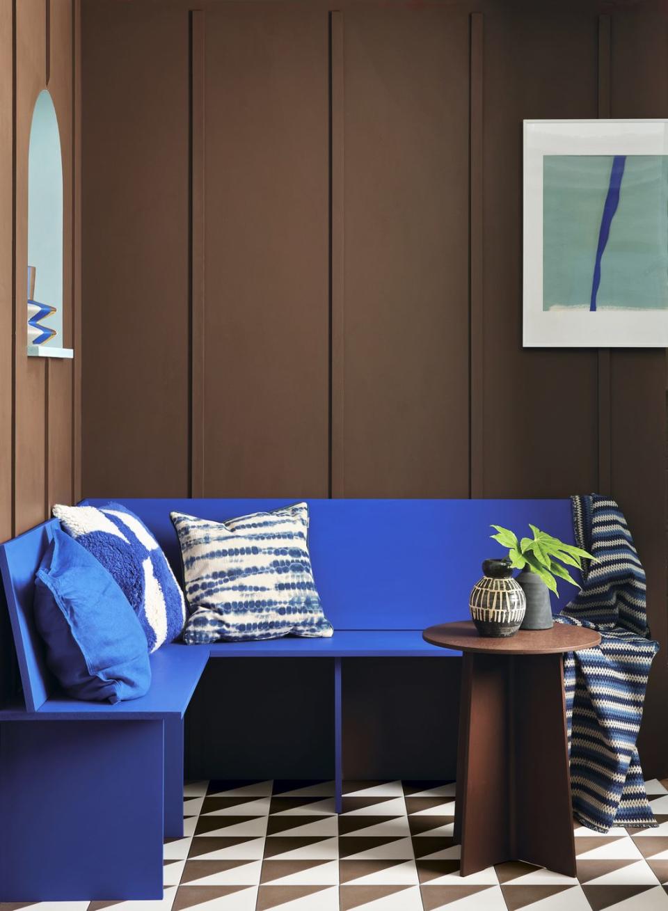 brown and cobalt blue seating area