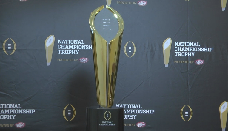 The wait is over. We've seen the College Football Playoff Trophy for the first time. Campus Insiders' Ray Crawford, Doug Chapman and Pete Fiutak give you instant reaction to the trophy every player will strive for.