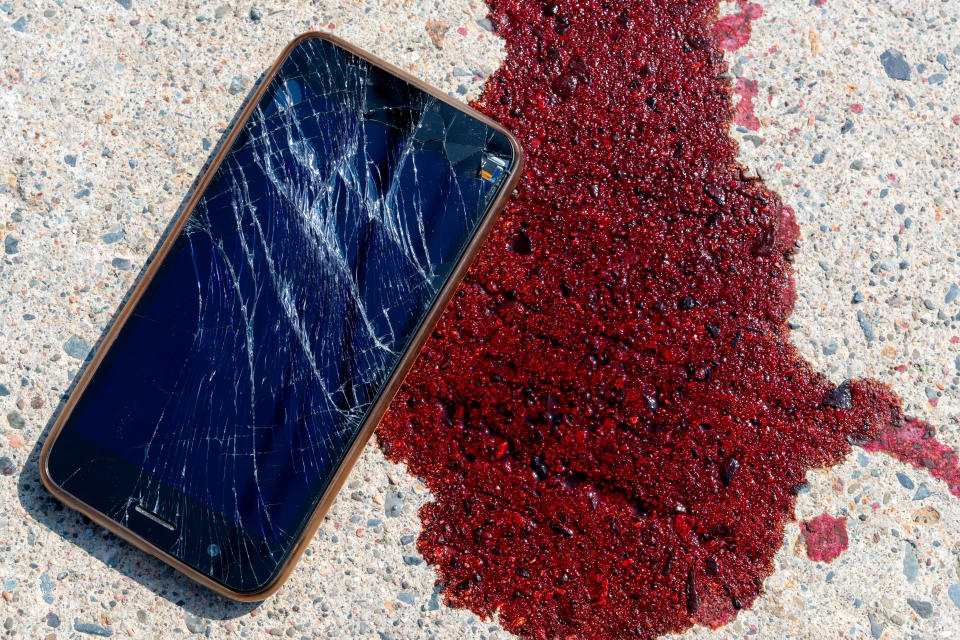 ¿Refleja un teléfono celular el estado mental de una persona? El FBI cree que sí. Ilustración/Getty Images