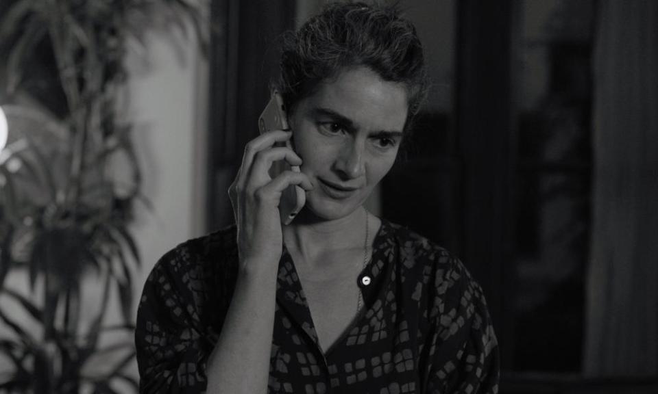 Phoning it in … Gaby Hoffmann as Viv in C’mon C’mon.