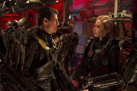 emily blunt and tom cruise in edge of tomorrow movie