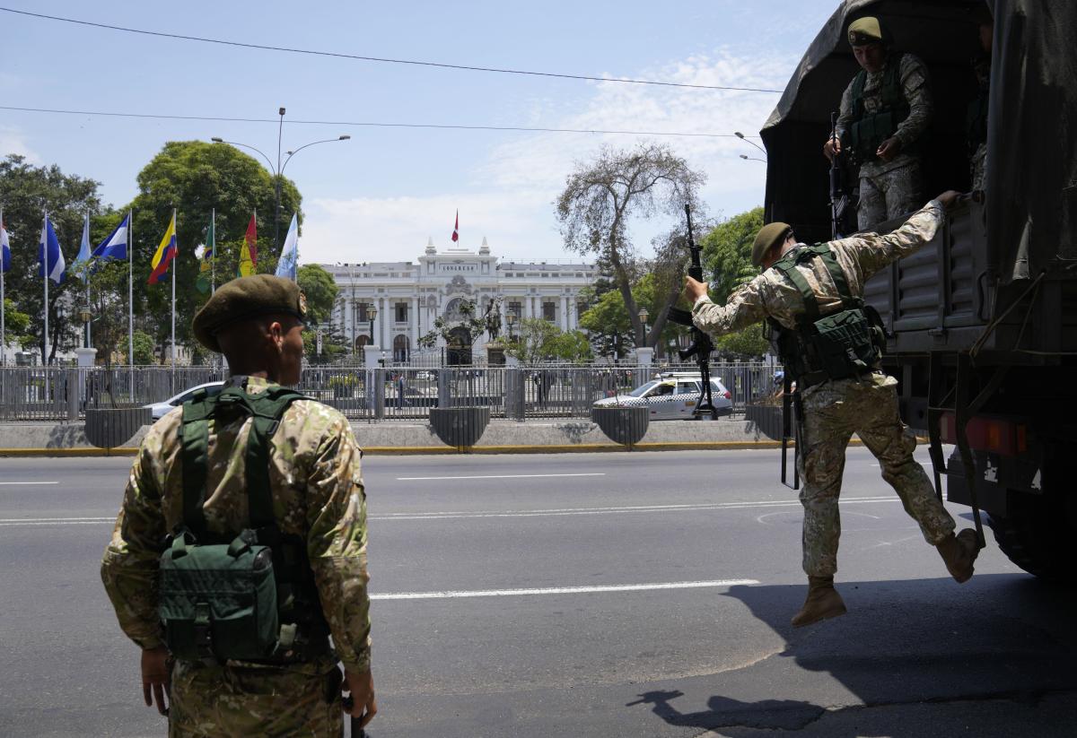 Peruvian Congress agrees to debate measure on past elections