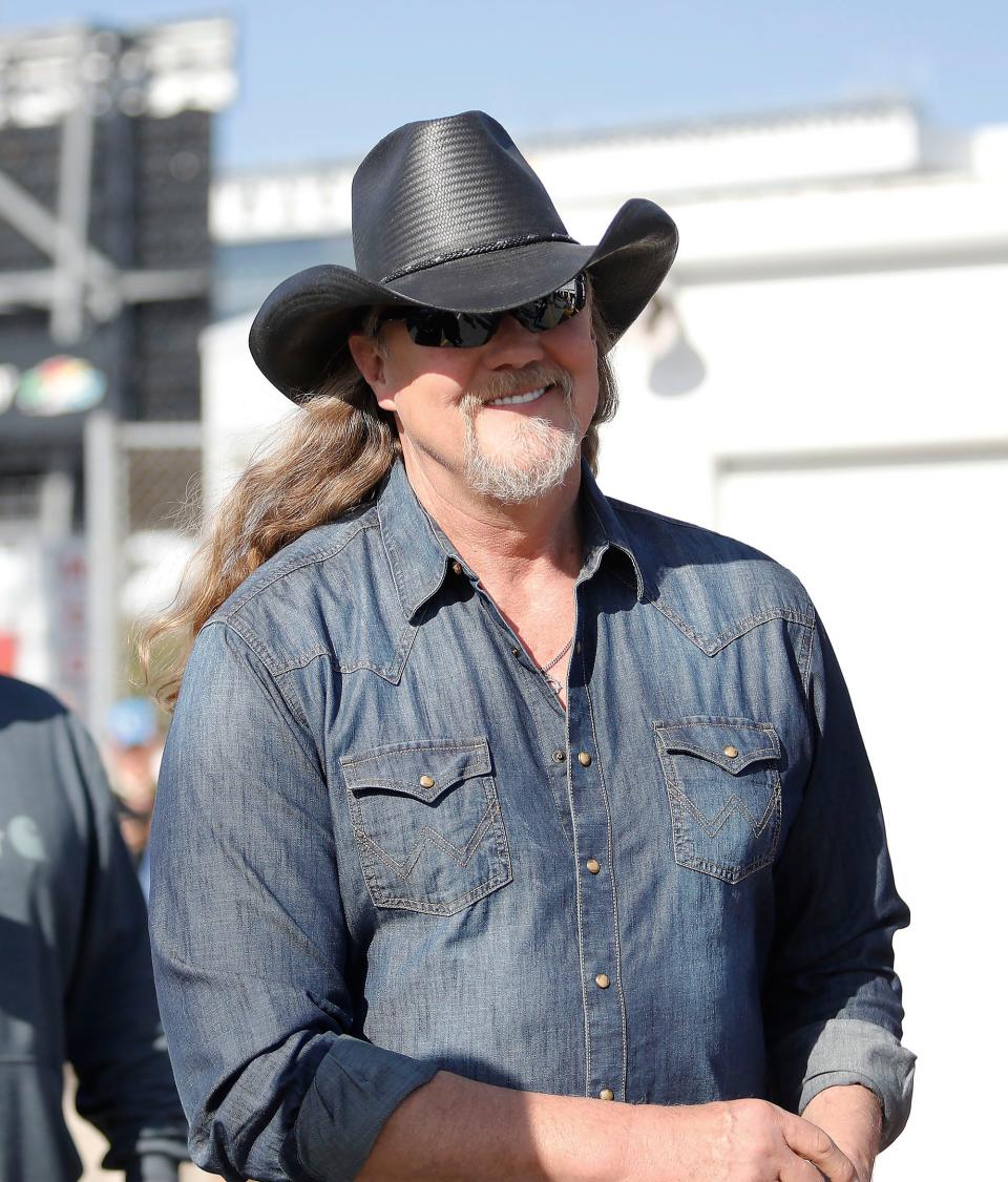 Country star Trace Adkins walks through the fan zone and signs for fans at the Daytona 500 on Sunday, February 20th, 2022.