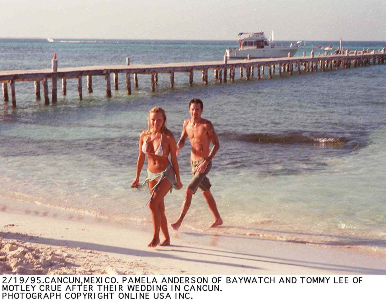 pam anderson tommy lee on honeymoon