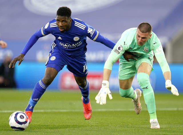 Sam Johnstone (right) denied Kelechi Iheanacho early on