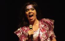 Ebenfalls während der "Volta"-Tour: Björk mit ganz viel Glitter. (Bild: Jim Dyson/Getty Images)