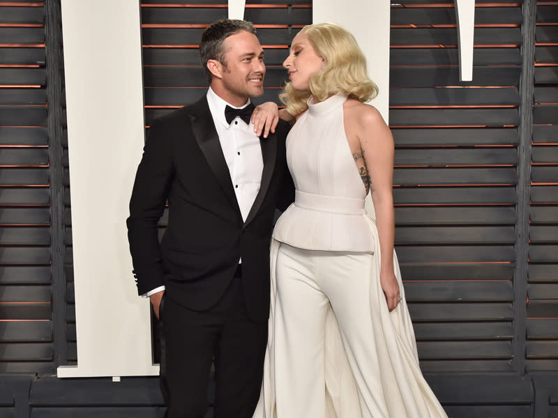 LADY GAGA UND TAYLOR KINNEY