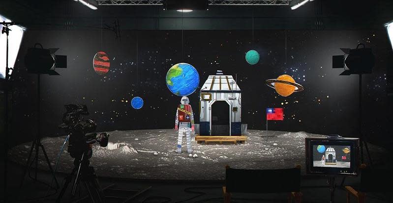 互動式VR《星際大騙局之登月計劃》由高雄市電影館、公視與綺影映畫共同出品。（高雄市電影館提供）