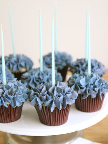 How to Decorate Bakery-Worthy Cupcakes at Home