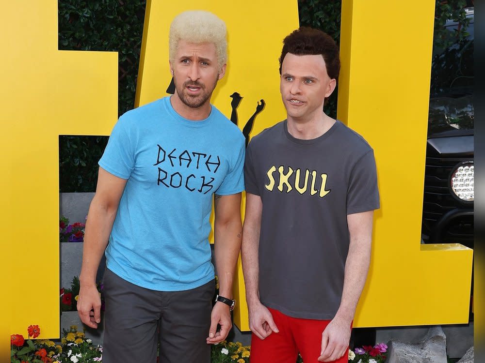 Ryan Gosling und Mikey Day als Beavis und Butt-Head bei der Premiere von "The Fall Guy". (Bild: Juan Rico / BACKGRID/ action press)