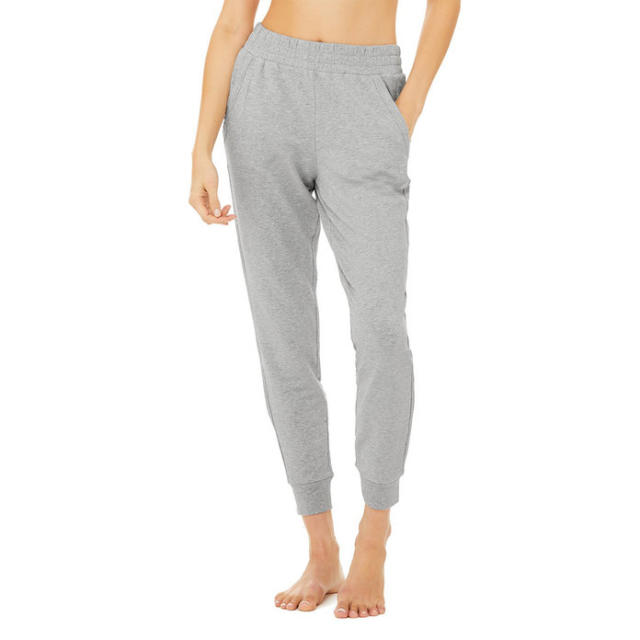Alo Yoga Unwind Jogger Sweatpants in Honey Size Small Yellow - $60 - From  Callie