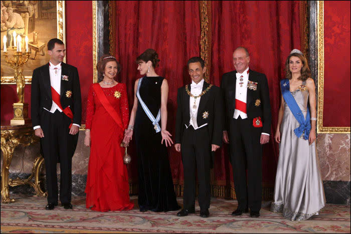 Recepción de la Familia Real al matrimonio Sarkozy