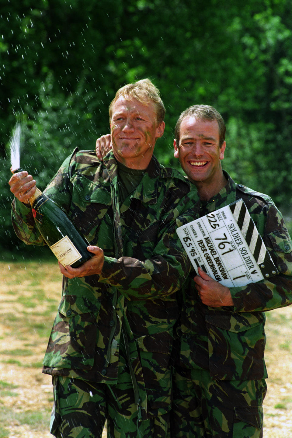 JEROME FLYNN AND ROBSON GREEN, ON RIGHT, CELEBRATING THEIR NO 1 HIT RECORD, UNCHAINED MELODY, TAKEN FROM THE ITV PROGRAMME SOLDIER SOLDIER.   (Photo by Tim Ockenden - PA Images/PA Images via Getty Images)