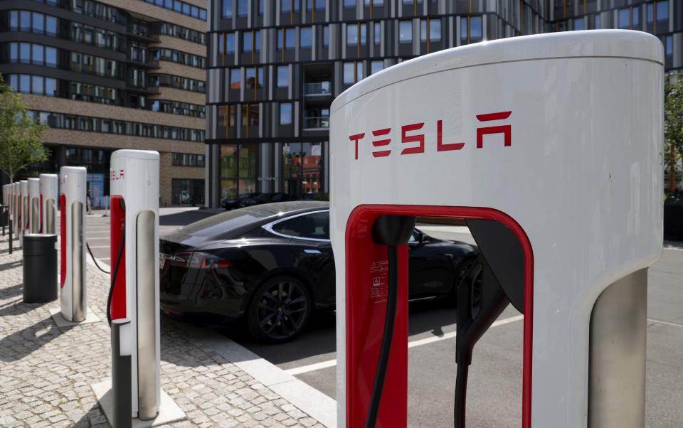 tesla electric cars - Bloomberg