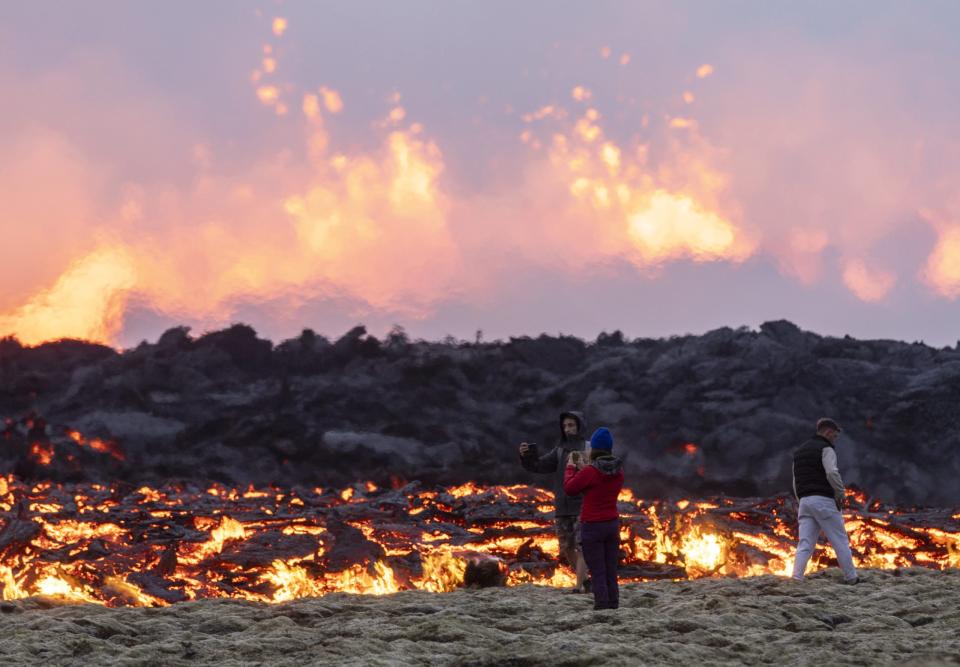   Das Vulkangebiet auf der südwestisländischen Reykjanes-Halbinsel ist aktiv. - Copyright: picture alliance / AA | Emin Yogurtcuoglu