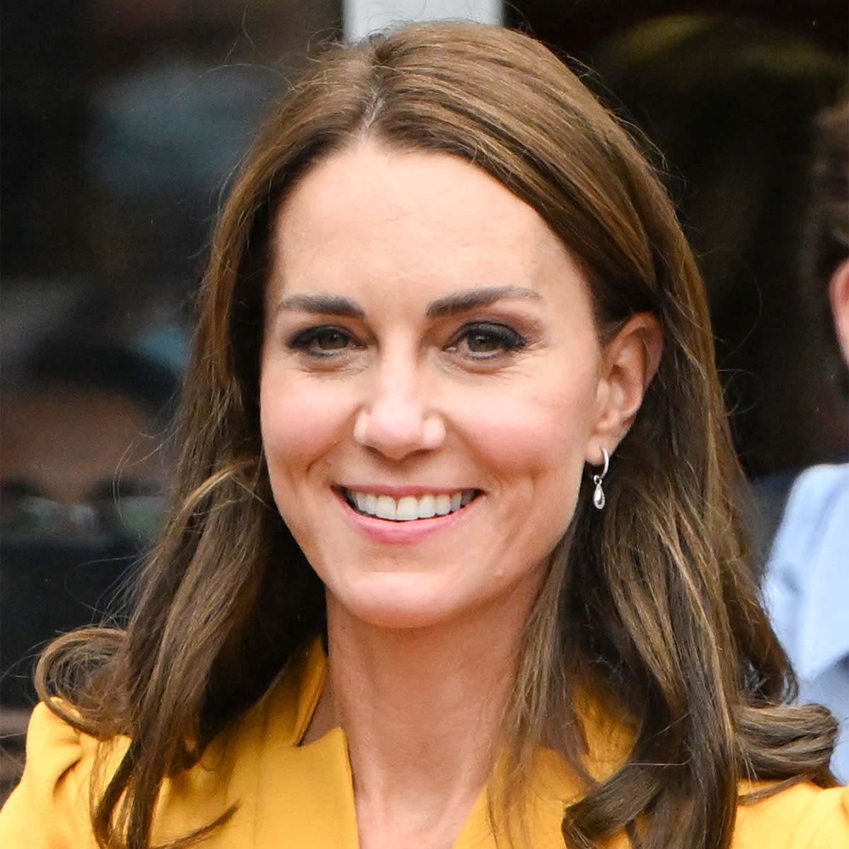 Kate Middleton yellow blouse