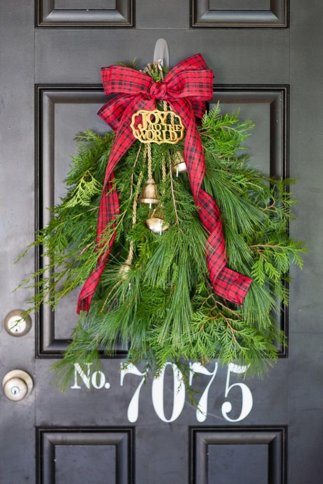 11 Christmas Yard Decorations for the Jolliest House on the Block