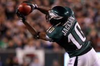 PHILADELPHIA, PA - NOVEMBER 07: DeSean Jackson #10 of the Philadelphia Eagles catches a pass against the Chicago Bears during the fourth quarter of the game at Lincoln Financial Field on November 7, 2011 in Philadelphia, Pennsylvania. (Photo by Nick Laham/Getty Images)